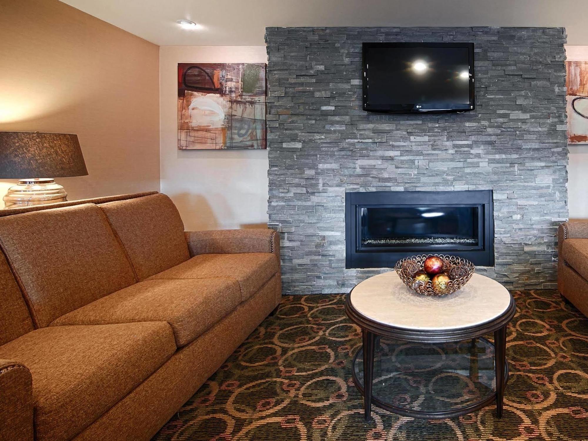 Comfort Inn & Suites Copley Akron Eksteriør billede